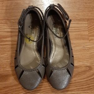 Self Esteem Footwear Glittery gray Flats size 1